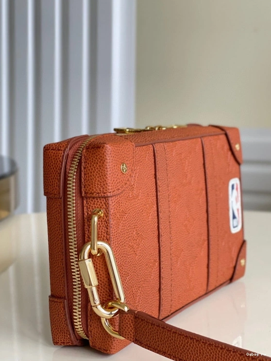WEARABLE LOUIS WALLET VUITTON TRUNK SOFT LVXNBA 0809